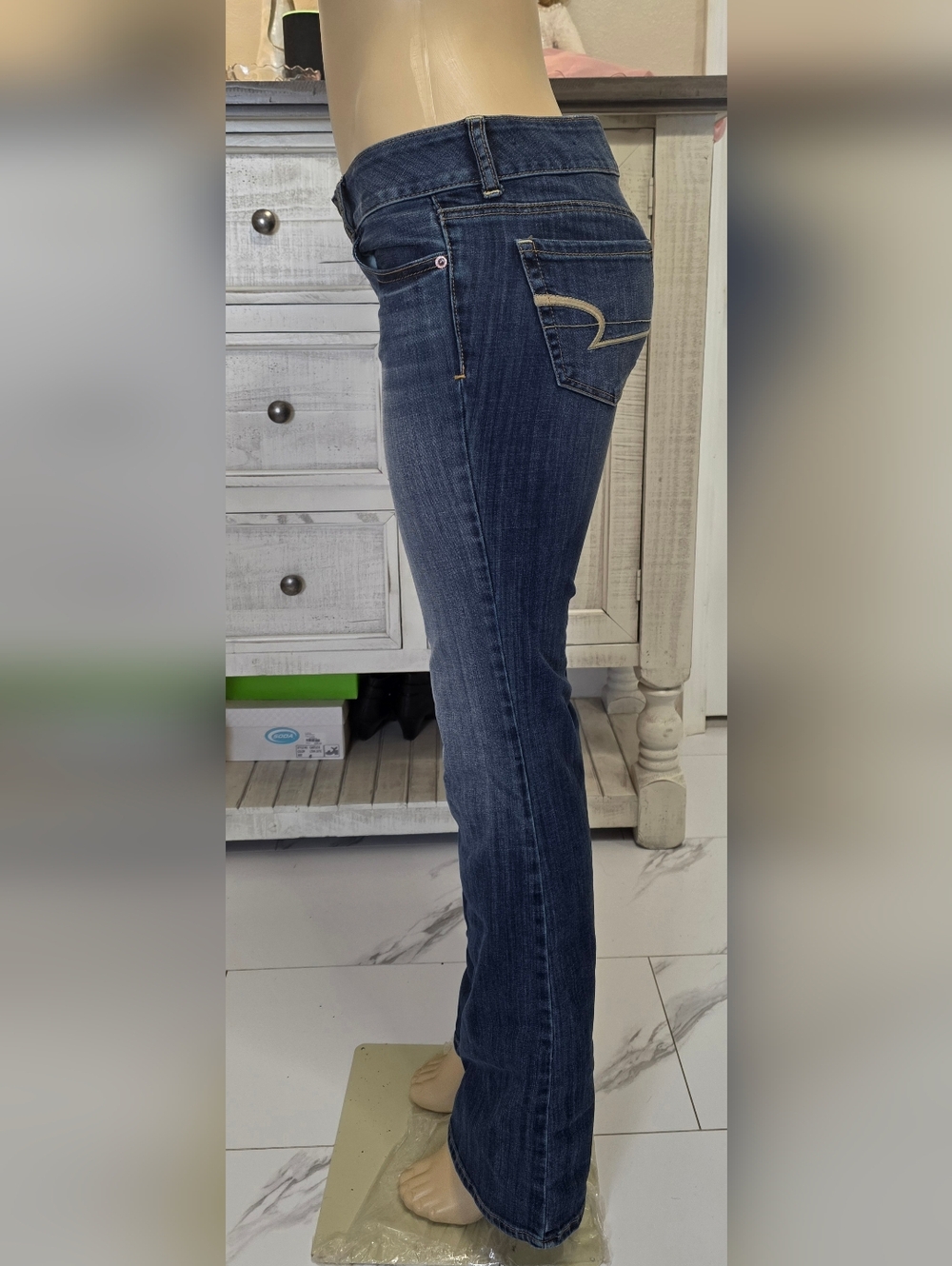 American Eagle Outfitters Dark Blue Flared Jeans - Picture 3 of 8